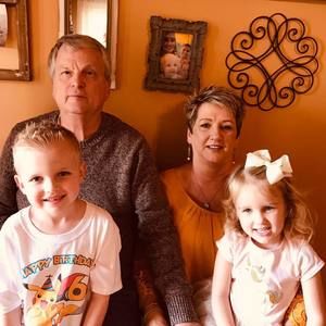 Meet your Posher, Pam